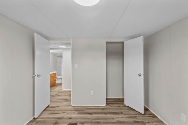 Building Photo - 100 Caviness Dr