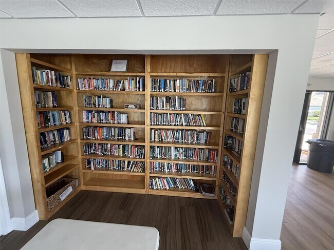 Building Photo - 2400 S Ocean Dr