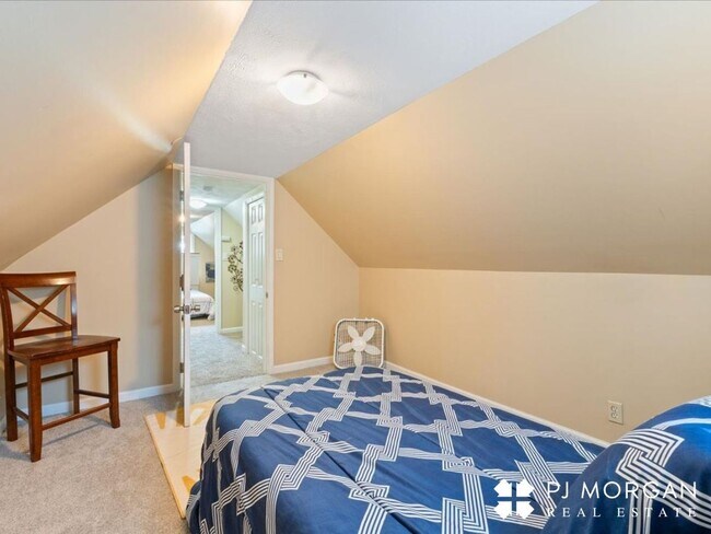 Building Photo - South Omaha Charm -Half off the 1st months rent!