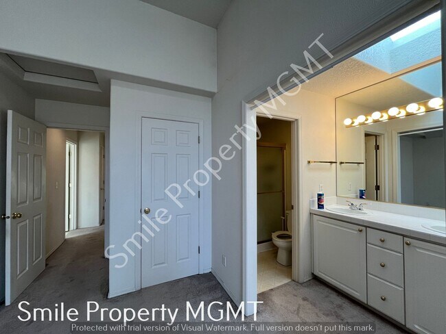 Building Photo - Spacious 4 Bedroom Home in Bethany