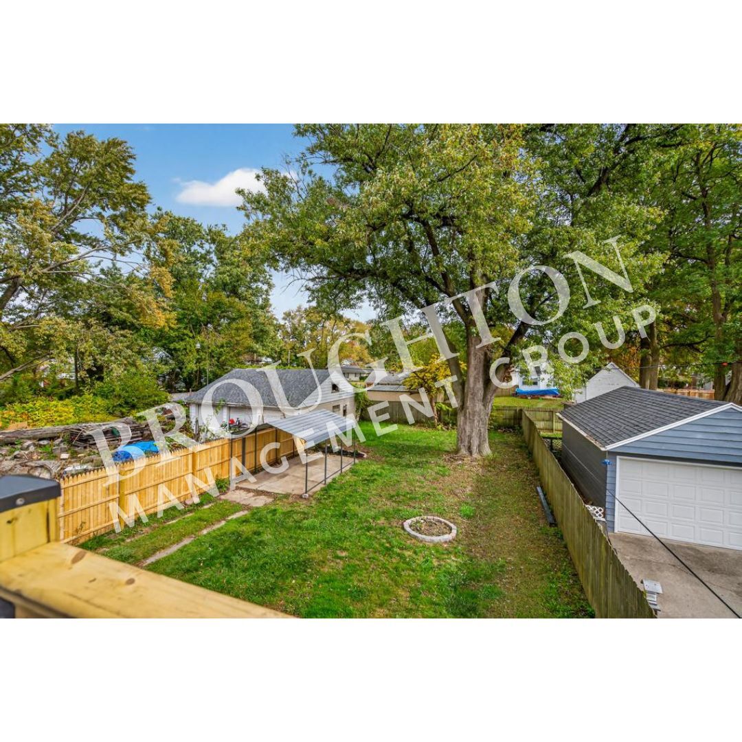 Building Photo - 5848 Acoma Dr