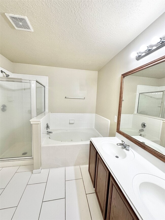 Building Photo - 19803 Cannon Fire Dr