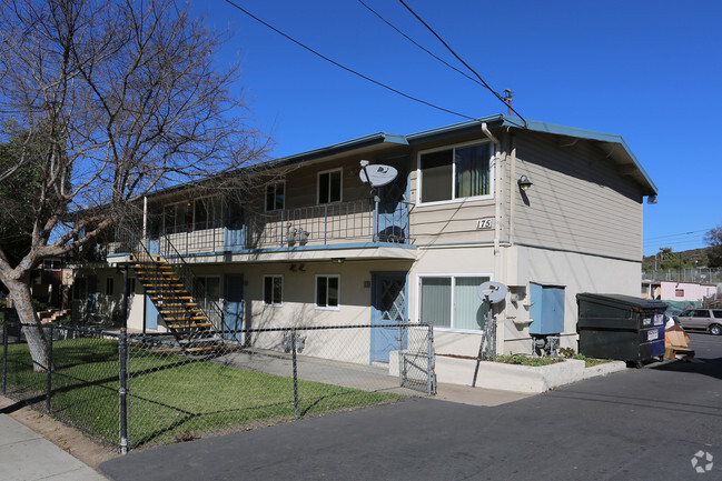 Building Photo - West Seaward Apartments