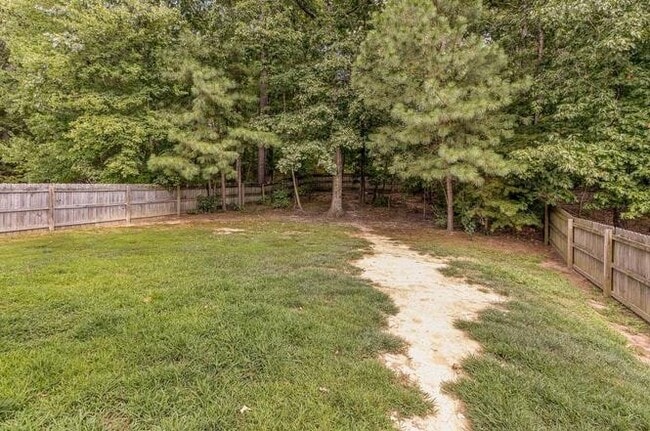 Building Photo - 3819 Northlake Dr