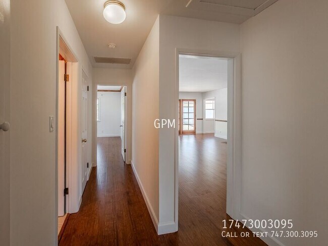 Building Photo - 10342 Mather Ave