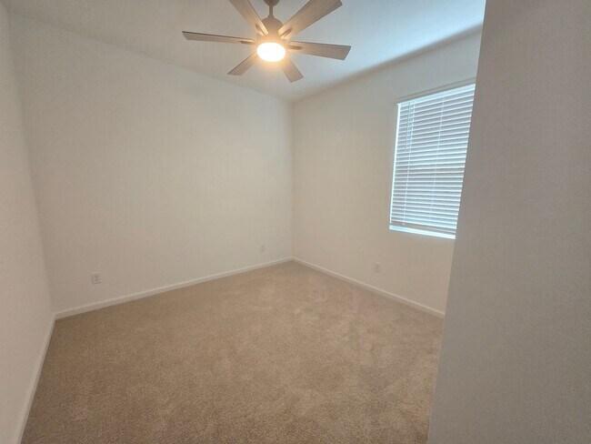 Building Photo - New Build 4 bed/3 Bath Home