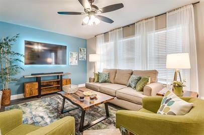 Building Photo - 3809 Huntington Dr