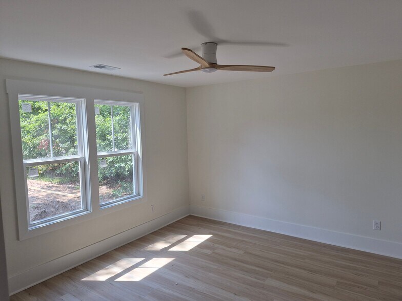 Building Photo - 2360 Malmo Loop Rd NE