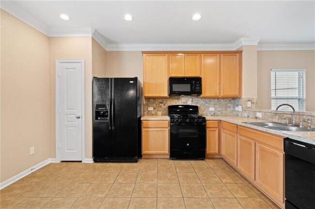 Building Photo - 149 Exeter Cove