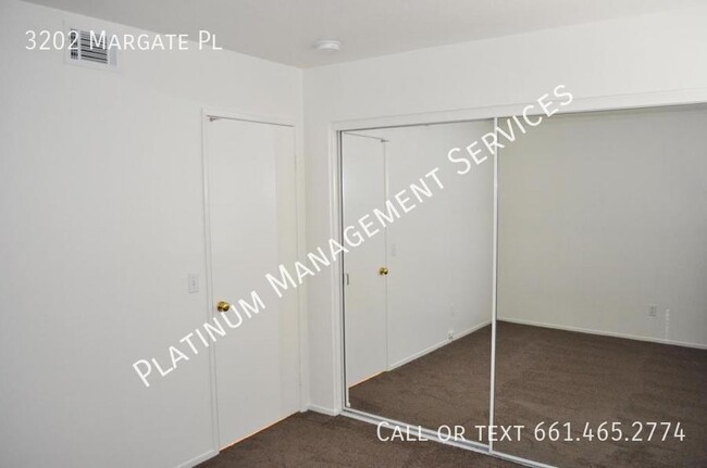 Building Photo - 3202 Margate Pl