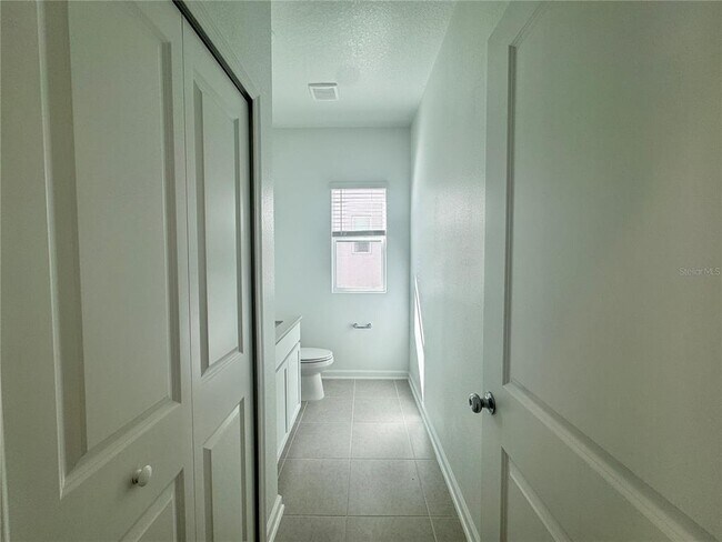 Building Photo - 2286 White Buffalo St