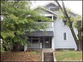 Building Photo - 101 Rice St