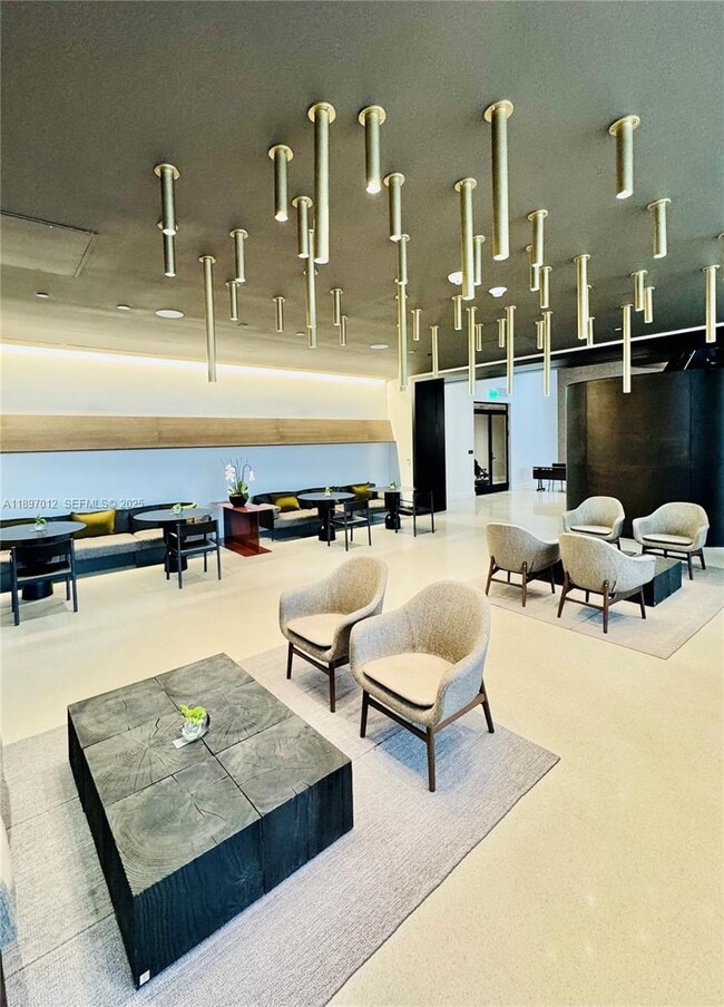 Building Photo - 159 NE 6th St