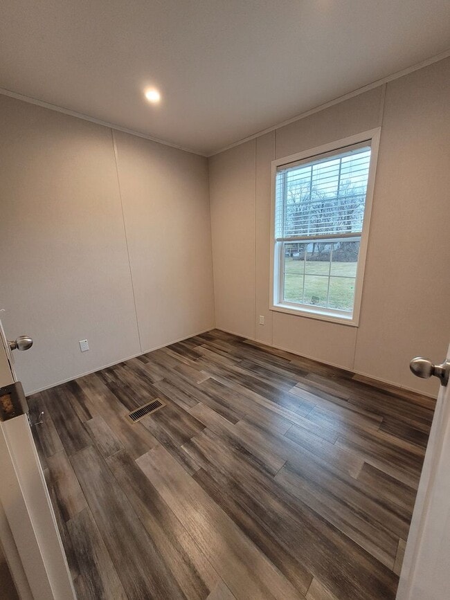 Building Photo - New 2 Bedroom Mobile Home-Denver