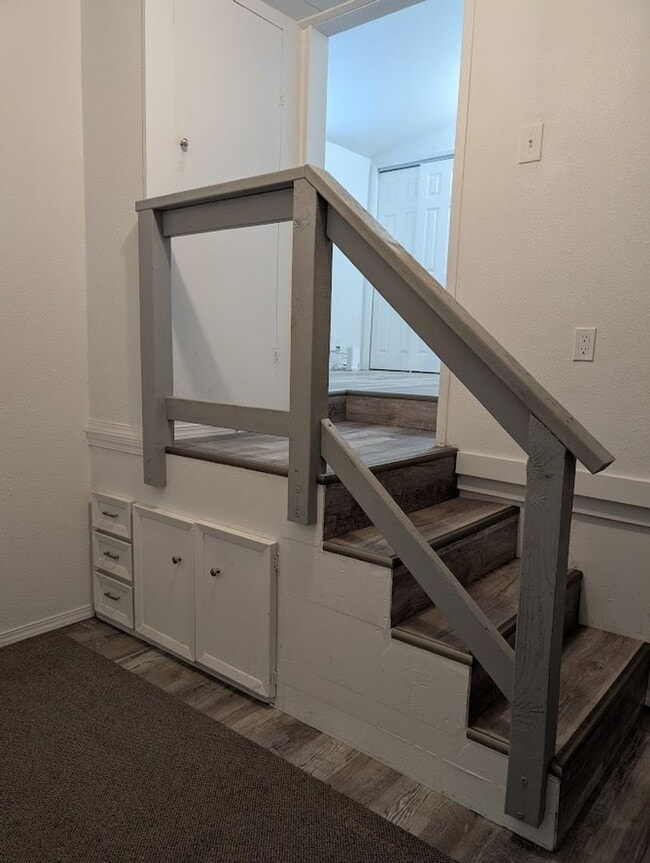 Building Photo - Dog-Friendly Orofino House