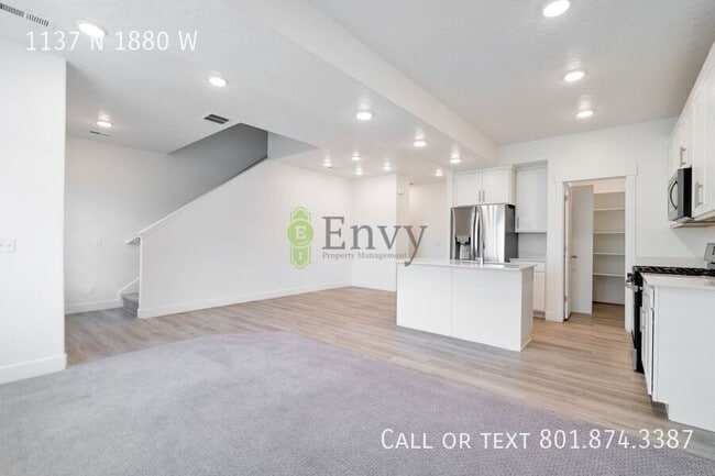 Building Photo - 1137 N 1880 W