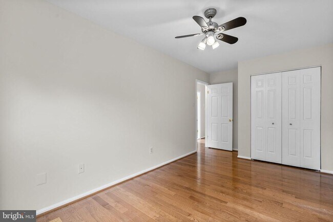 Building Photo - 1119 Halesworth Dr