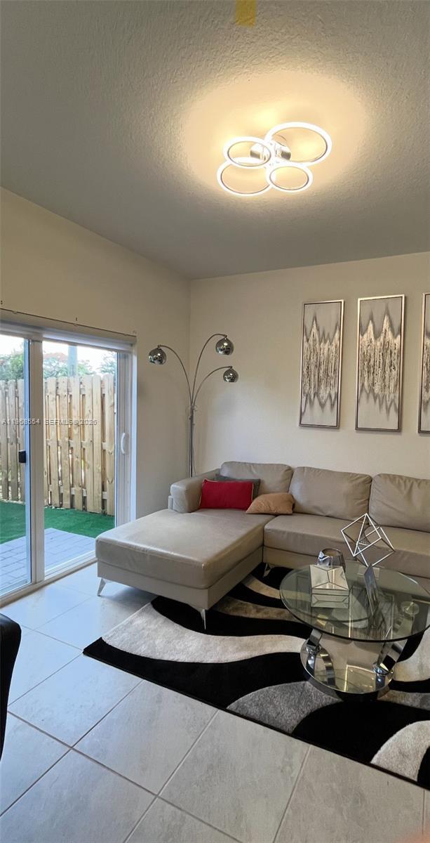 Building Photo - 17982 SW 359 Ter