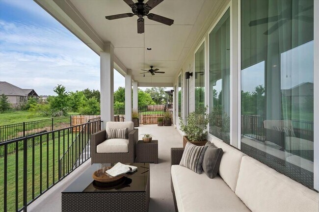 Building Photo - 135 Independence Dr