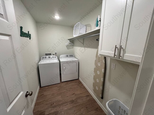 Building Photo - 2131 Bobwhite Ct