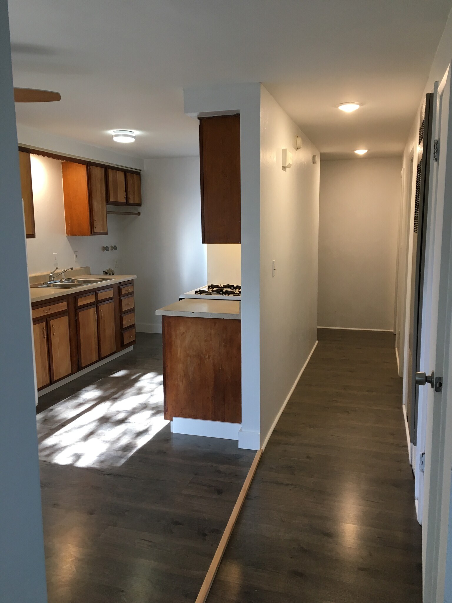 Building Photo - 107 N 3rd St