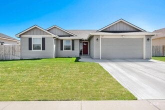 Building Photo - 1025 SW Bonnie St