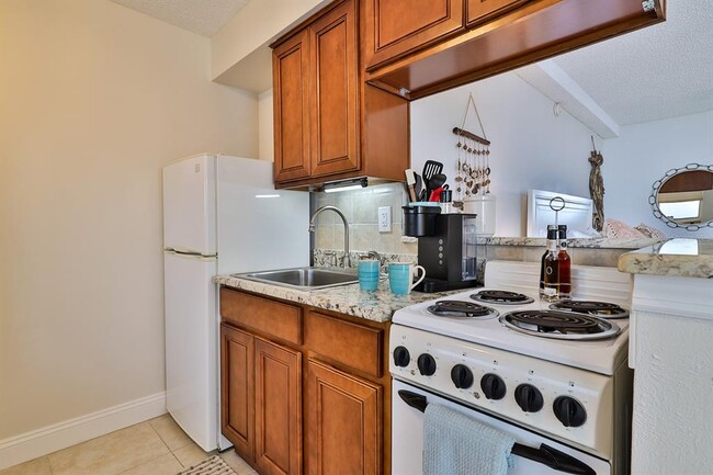 Building Photo - 800 N Atlantic Ave