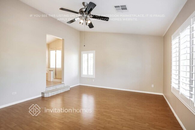 Building Photo - 8760 Wallaby Ln