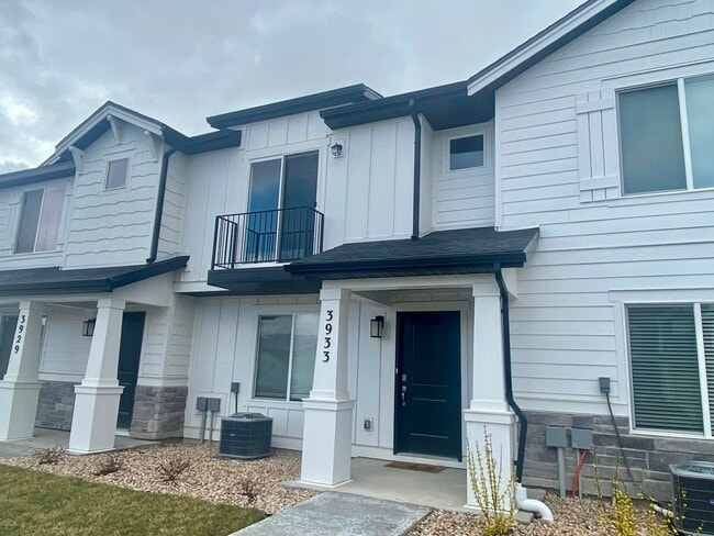 Building Photo - 3933 Orinda Dr