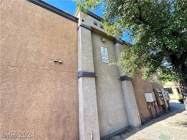 Building Photo - 6650 W Warm Springs Rd