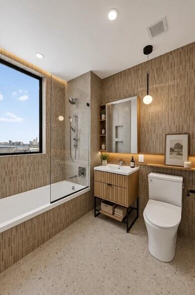 Building Photo - 104 Fleet Pl