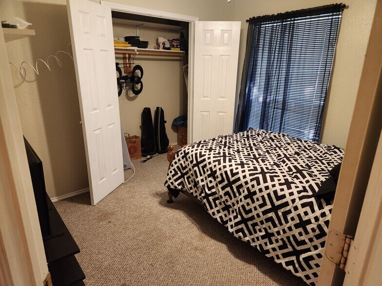 Closet is empty - 17233 Cory Ray Ln