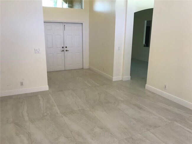 Building Photo - 19010 SW 10th St