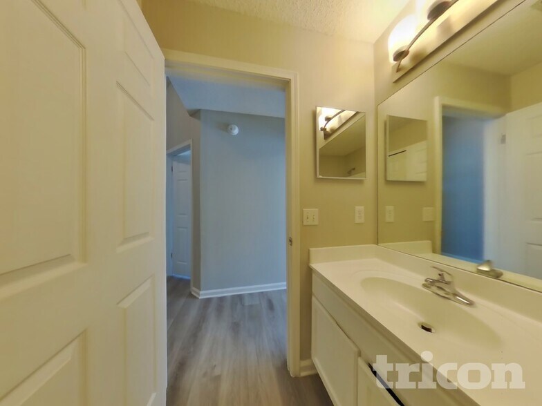 Building Photo - 3177 Trishas Ct