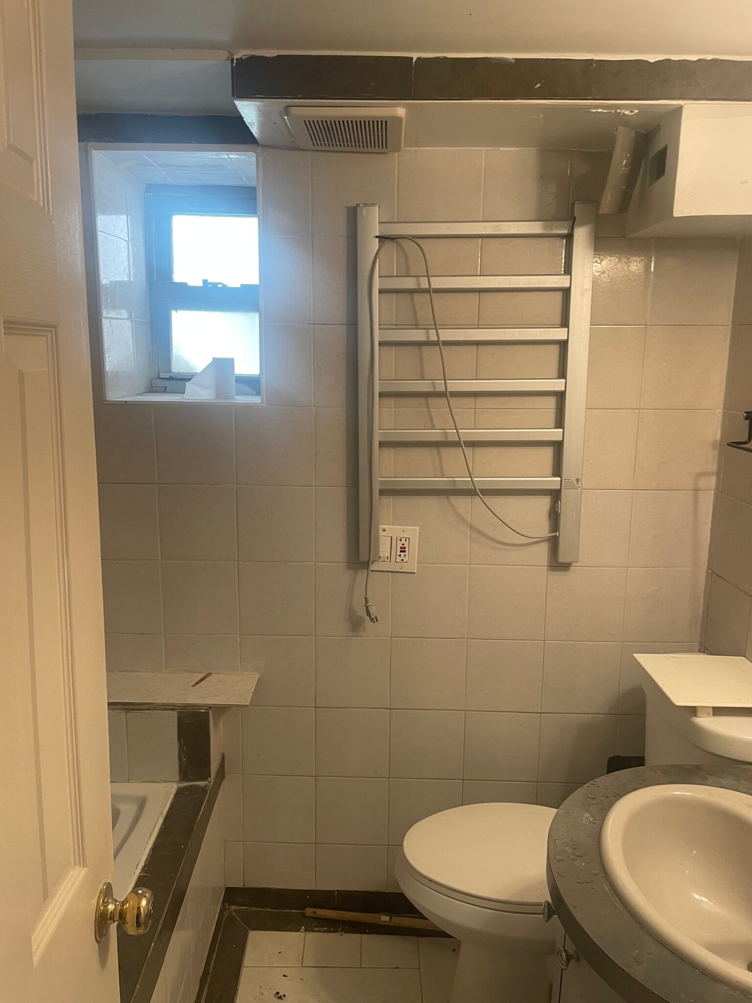 Building Photo - 157 Langham St