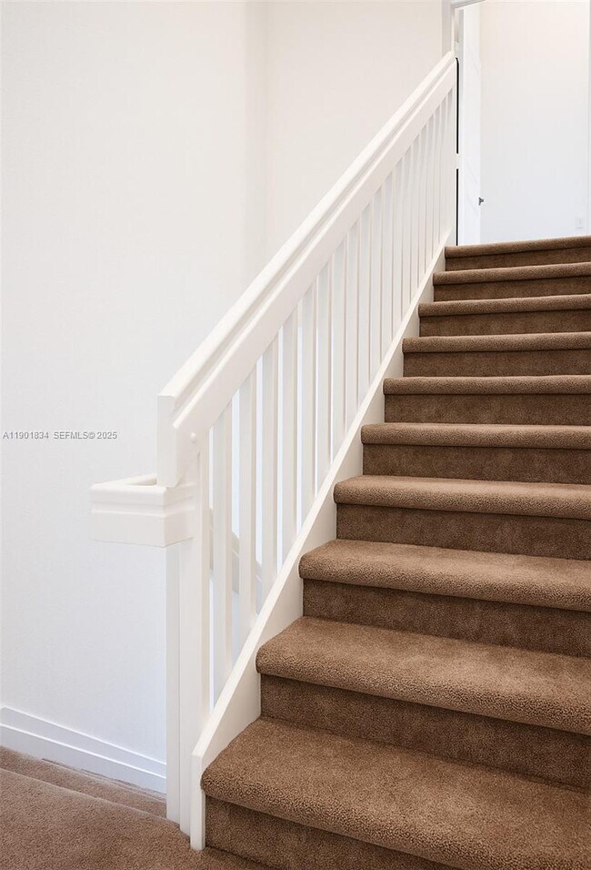 Building Photo - 2664 SE 19th St