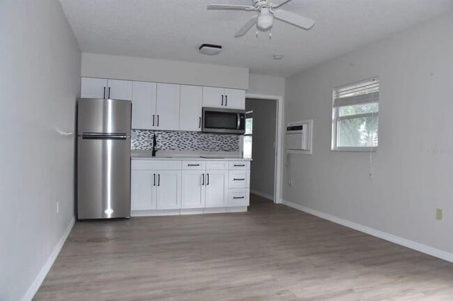 Building Photo - 3409 22nd St Ct W