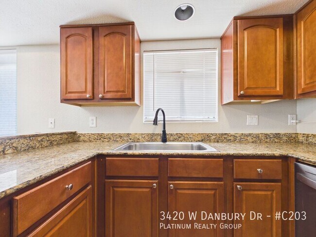 Building Photo - 3420 W Danbury Dr