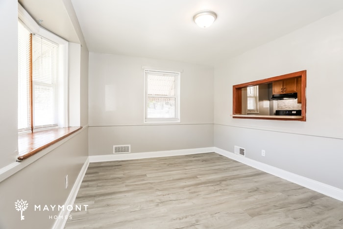 Building Photo - 963 Masefield Rd