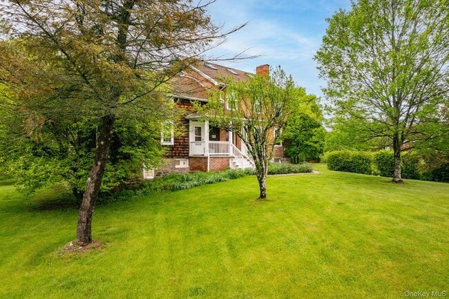 Building Photo - 831 County Rte 12