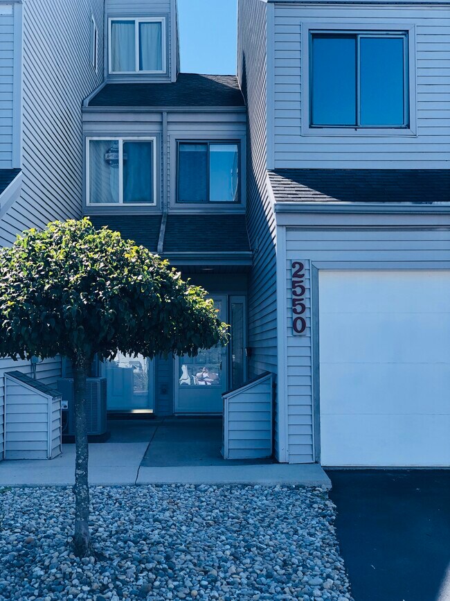 Front of condo - 2550 W Village Dr