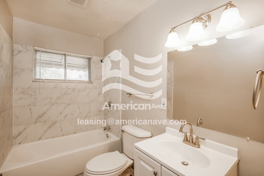 Building Photo - 3201 Ralston Ave