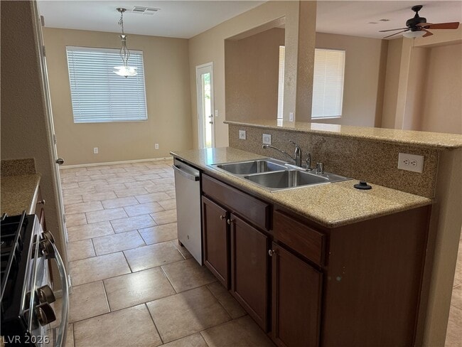 Building Photo - 9070 Vintage Wine Ave