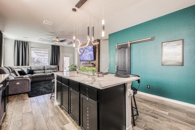 Building Photo - 1621 Sam Dominguez St