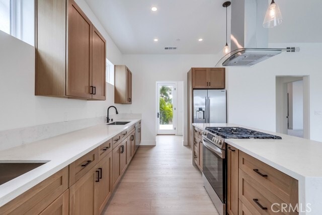 Building Photo - 128 Avenida Sierra