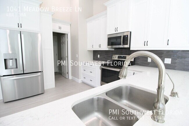 Building Photo - 1041 Meadow Breeze Ln