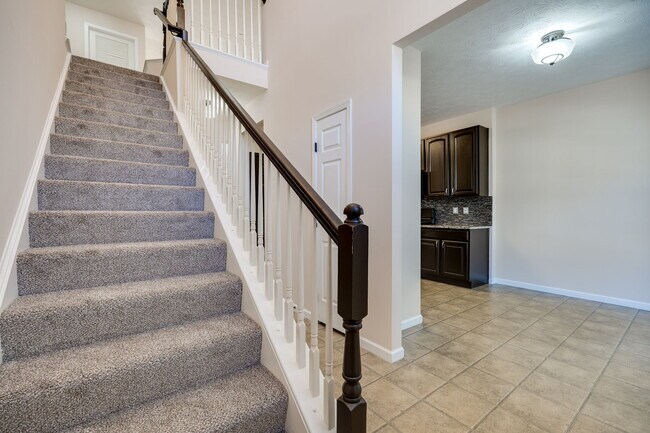 Building Photo - 2652 Harrison Ln
