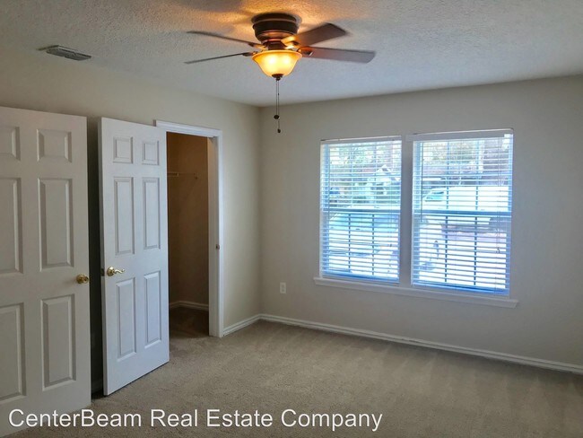 Building Photo - 4 br, 3 bath House - 9054 3rd avenue