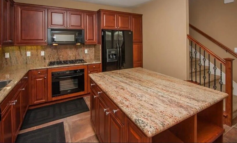 Building Photo - 3601 Rocking Horse Ct