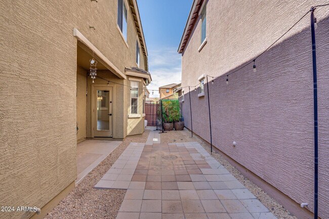 Building Photo - 3771 E Kristal Way